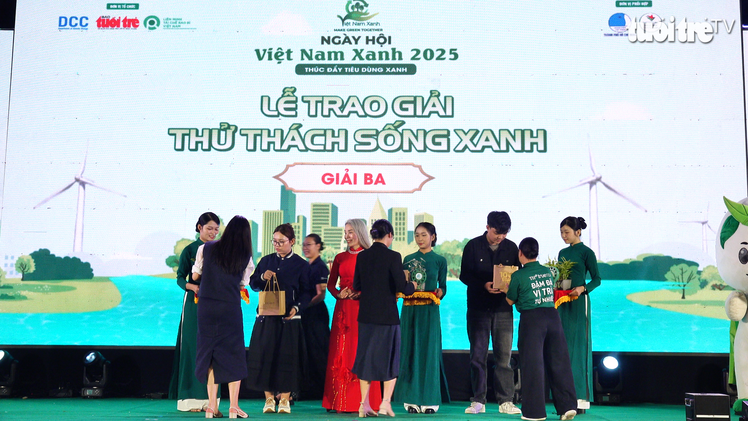 Vinh danh sáng tạo xanh tại lễ trao giải ‘Thử thách sống xanh’ 2025