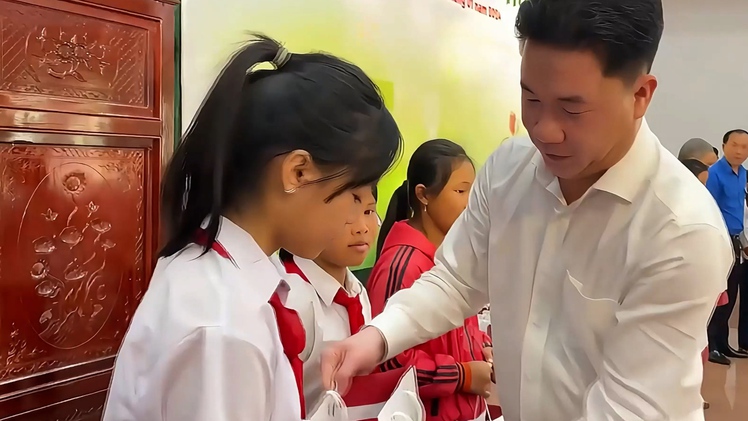 8 năm gieo mầm tri thức