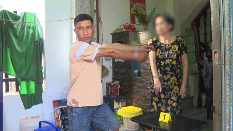 Bắt thủ phạm giật dây chuyền vàng của người phụ nữ lớn tuổi ở Châu Đốc