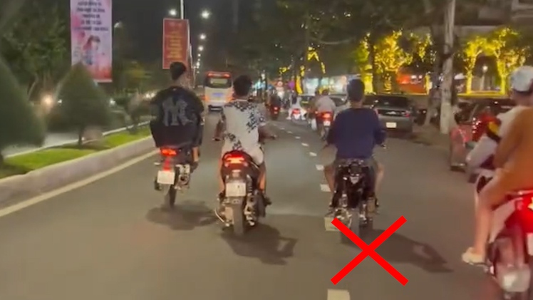 Xác minh clip 3 'quái xế' chạy xe lạng lách, bốc đầu trên đường phố Nha Trang