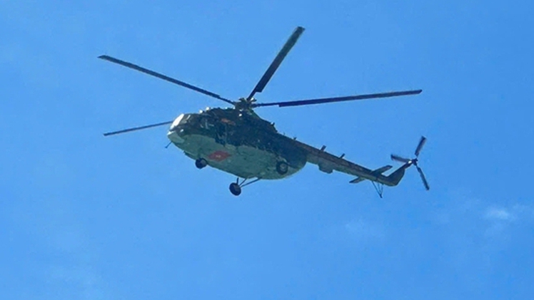 Huy động trực thăng tìm 3 người mất tích trên biển Lý Sơn