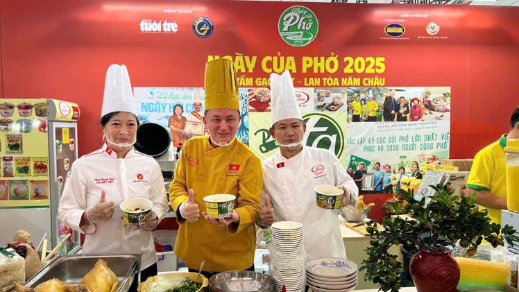 Phở Ta lan tỏa Phở Việt - Bình Tây Food đưa hương vị Việt ra năm châu