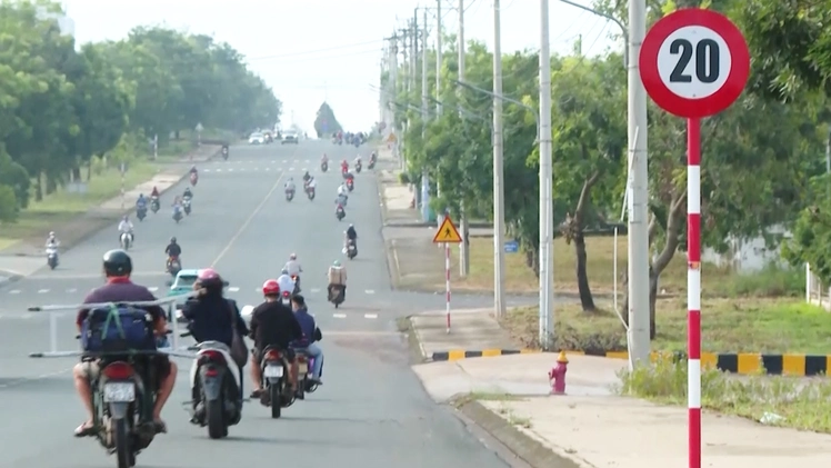 Sở Xây dựng Đồng Nai: Đường giới hạn tốc độ 20km/h là không phù hợp, gây khó cho tài xế