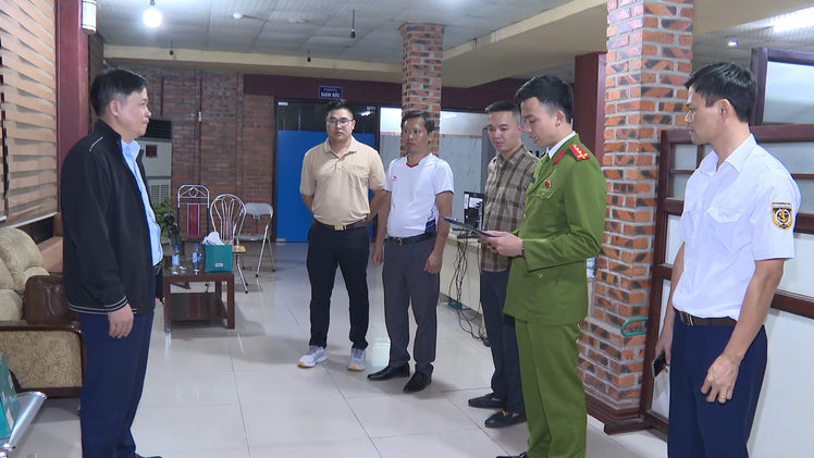 Video khởi tố, bắt tạm giam 7 cán bộ tại Cảng vụ hàng hải Thanh Hóa