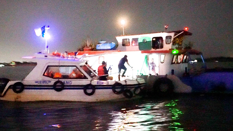 Tổ tuần tra 363 đường thủy TP.HCM phát hiện hàng trăm vụ vi phạm pháp luật trên sông