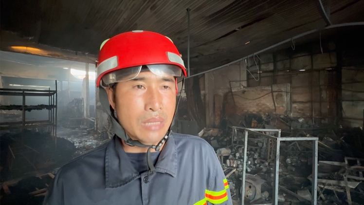 Video cảnh sát kể lại lúc tiếp cận hiện trường vụ cháy nhà làm 4 người tử vong ở Đắk Lắk