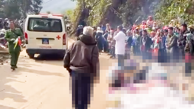 Video xe khách chở đoàn từ thiện nghi bị mất phanh ở Lào Cai làm 8 người chết