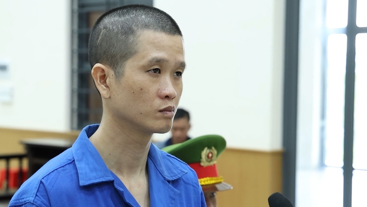 Đột nhập cửa hàng trộm 66 iPhone, người đàn ông lãnh 14 năm tù