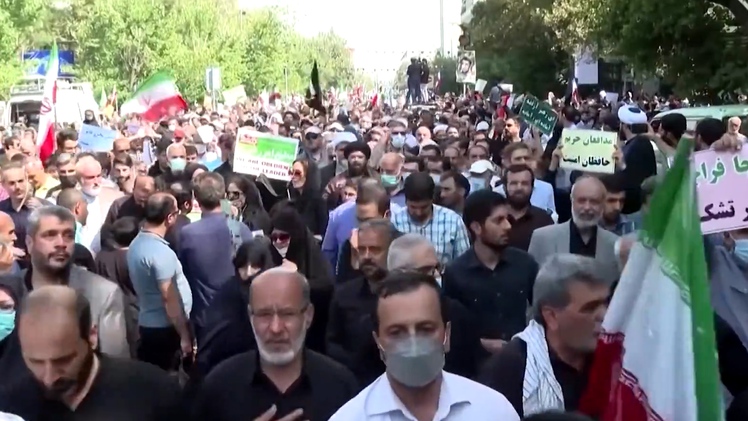 Biểu tình lớn nhất ở Iran trong 3 năm qua do đồng tiền mất giá