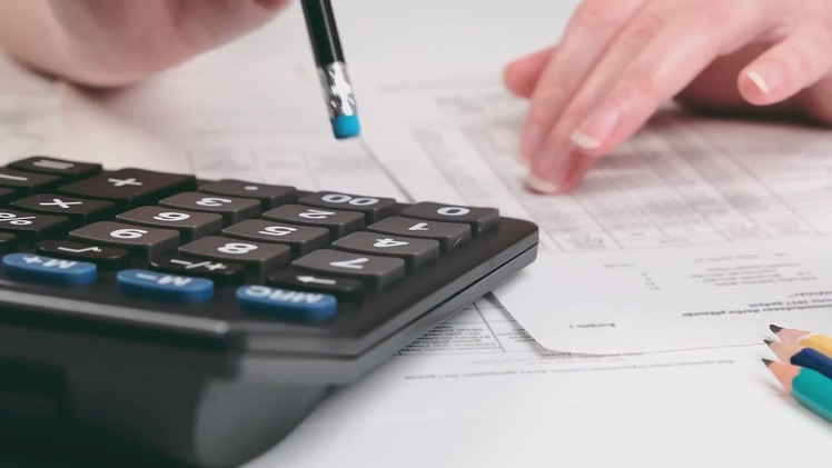 Góc nhìn trưa nay: Kiểm soát thu nhập trong hôn nhân có thể bị phạt đến 30 triệu đồng