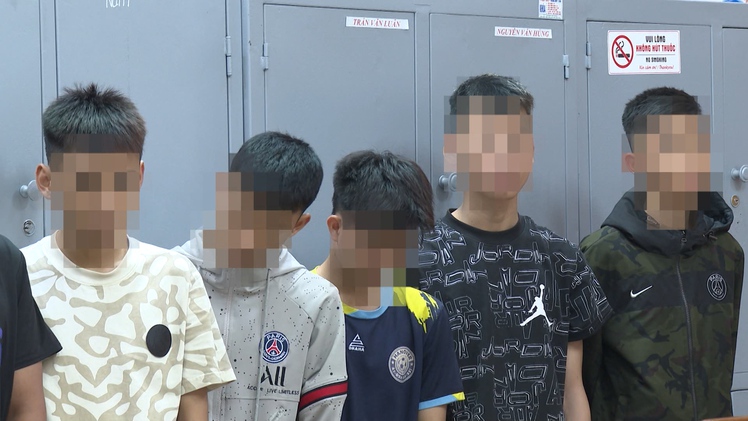 Vụ nhóm chạy xe máy đuổi đánh, gây tai nạn 1 người chết: Khởi tố 18 bị can về tội giết người