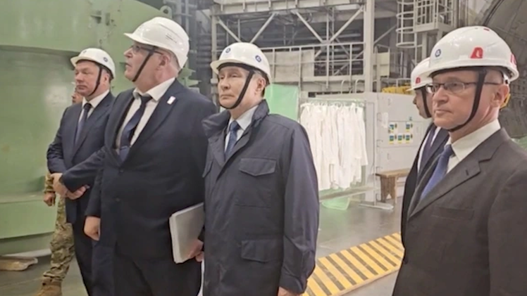 Ông Putin thăm nhà máy điện hạt nhân Kursk-2 đang được xây dựng tại khu vực Kursk
