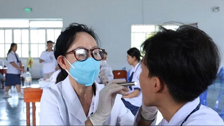 Nụ cười cho cuộc sống: Hành trình chăm sóc sức khỏe răng miệng đầy yêu thương, chia sẻ