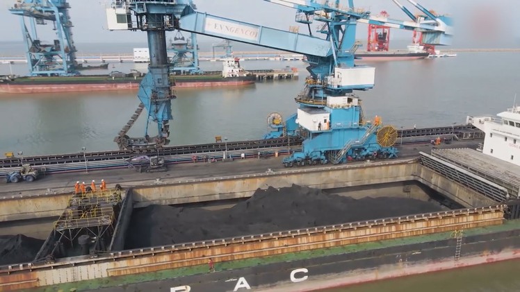TKV sản xuất than nguyên khai hoàn thành vượt mức kế hoạch trong tháng 4-2025