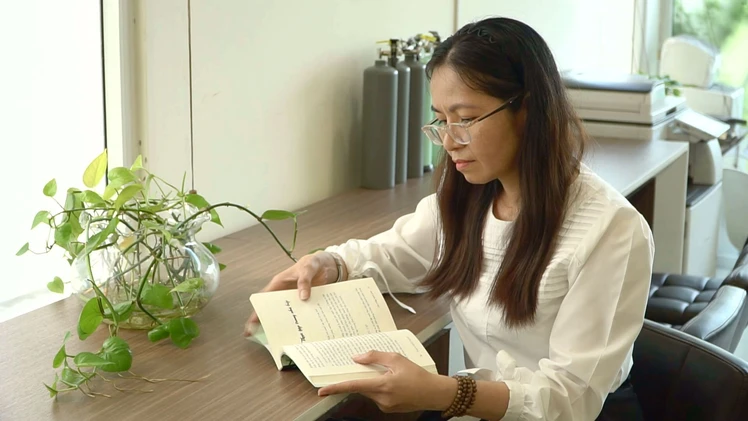 Góc nhìn trưa nay: Bản lĩnh ‘thép’ đằng sau những bước chân khập khiễng