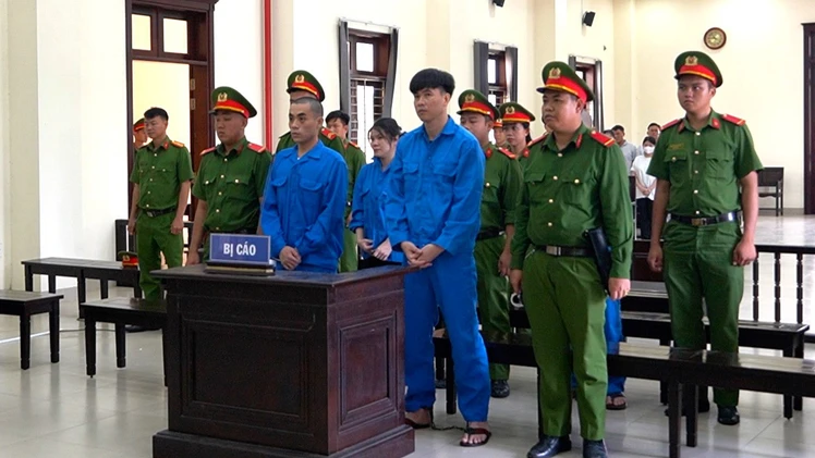 Nhóm buôn ma túy tông chết cảnh sát giao thông ở Long An: 3 người lãnh án tử hình