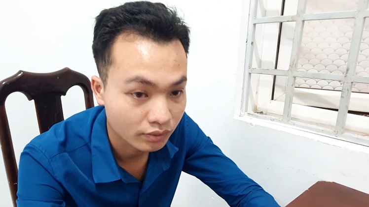 Lời khai của thanh niên nhận làm ‘bùa ngải’ rồi dụ người phụ nữ quay video khỏa thân để tống tiền