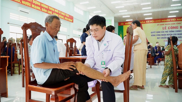 Góc nhìn trưa nay: Hàng ngàn người dân Vĩnh Long được chăm sóc sức khỏe toàn diện miễn phí