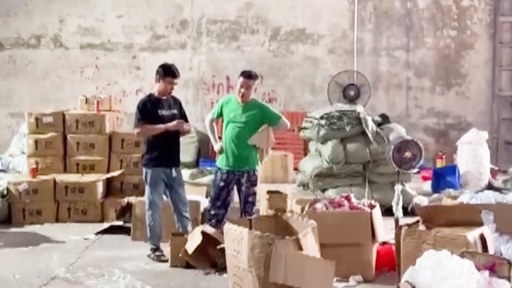 Phát hiện kho hàng hơn 47.000 sản phẩm nhập lậu, liên kết với nhiều tài khoản TikTok