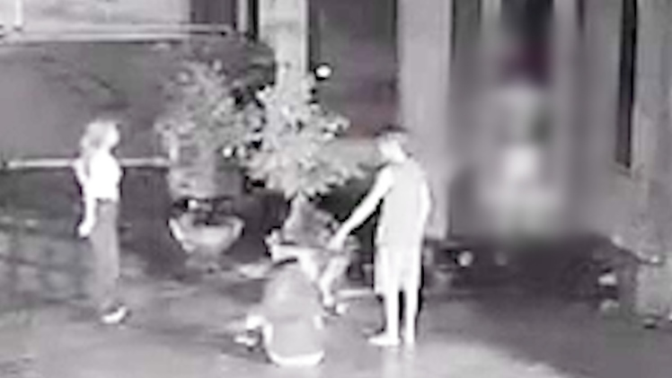 Tạm giữ người phụ nữ nghi đâm chết chồng lúc rạng sáng ở Phú Thọ
