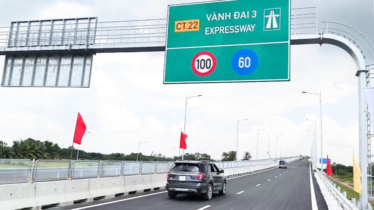 Khánh thành cầu Nhơn Trạch tuyến vành đai 3, các loại xe đi lại ra sao?