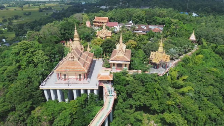 Góc nhìn trưa nay | Du khách mê mẩn đồng lúa chín bên ‘Tuyệt tình cốc’ An Giang