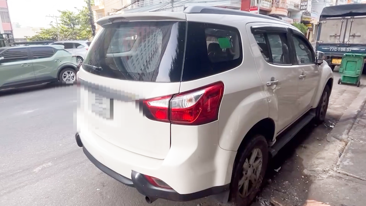Vụ xe hơi đậu cả năm ở Nha Trang: Chuyên gia Trung Quốc mượn xe rồi 'biến mất'