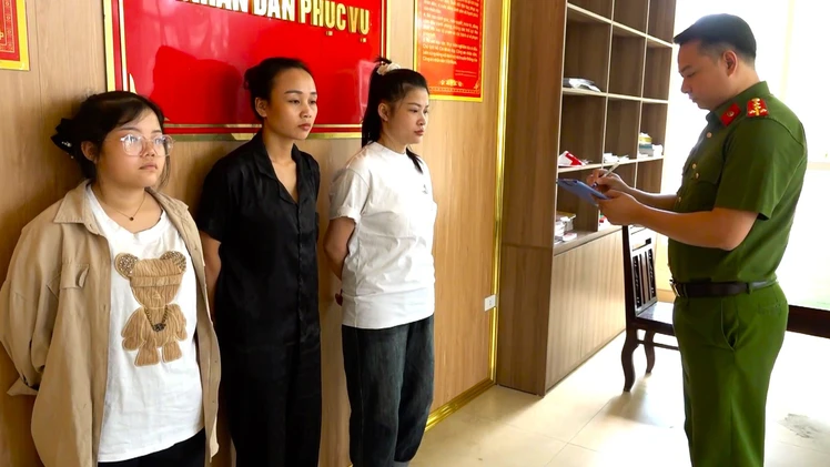 Lừa 'việc nhẹ lương cao', bán 13 nạn nhân vào khu Tam Giác Vàng, các nghi phạm khai gì?