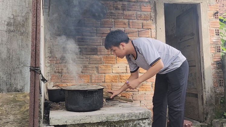 Tiếp sức đến trường: Mất cha từ bé, mẹ ung thư, Nhất Huy lo dang dở ước mơ đại học