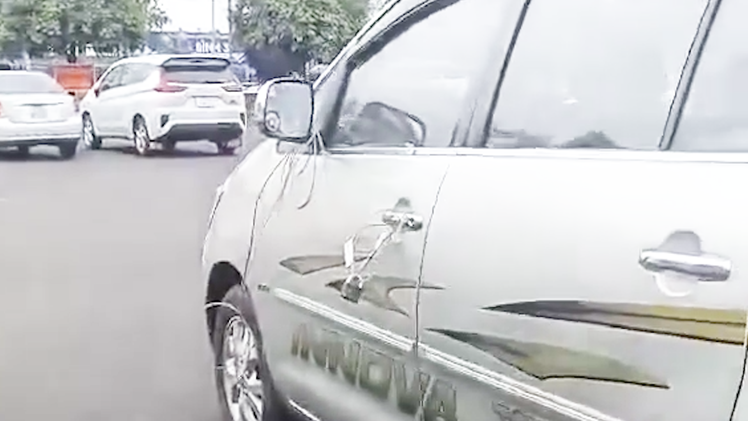 Xác minh clip bảo vệ bệnh viện ở Đắk Lắk khóa xe ô tô của người chở bệnh nhân đi cấp cứu