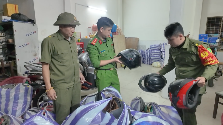 Triệt xóa điểm thu mua mũ bảo hiểm trộm cắp ở Đà Nẵng