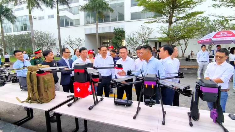 Video TP.HCM thử nghiệm giao hàng bằng thiết bị bay không người lái
