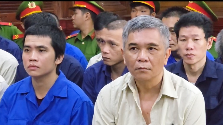 Cựu Giám đốc Trung tâm đăng kiểm 50-04V 'ra giá' chung chi, chia tiền nhận hối lộ ra sao?