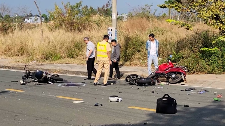 Tai nạn liên hoàn giữa xe đạp điện và xe máy điện, 4 người thương vong