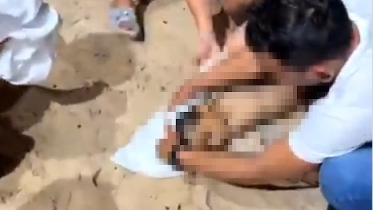 15 phút hô hấp nhân tạo cứu bé trai đuối nước khi tắm biển ở Phú Quốc