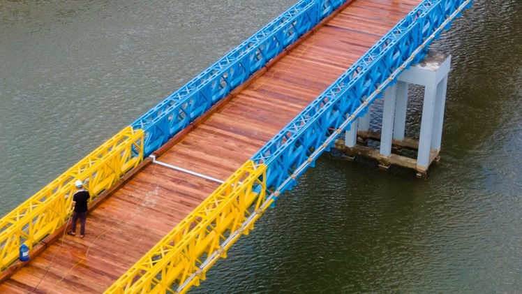 Ngắm cầu Hiền Lương vừa tu bổ xong, mở cửa miễn phí tham quan dịp Tết