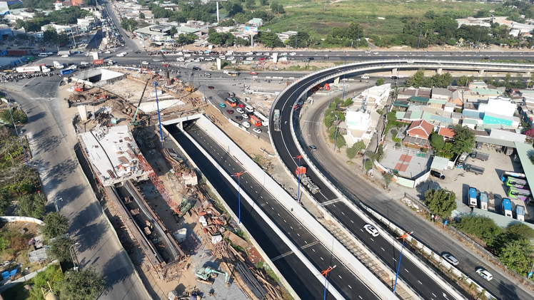 Hầm chui HC1-02 thuộc nút giao An Phú, TP.HCM chính thức thông xe
