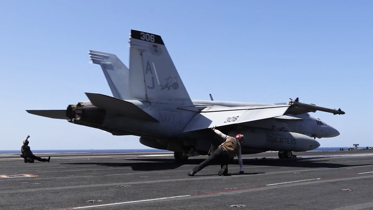 Lầu Năm Góc muốn có thêm 200 tỉ USD cho chiến dịch tại Iran