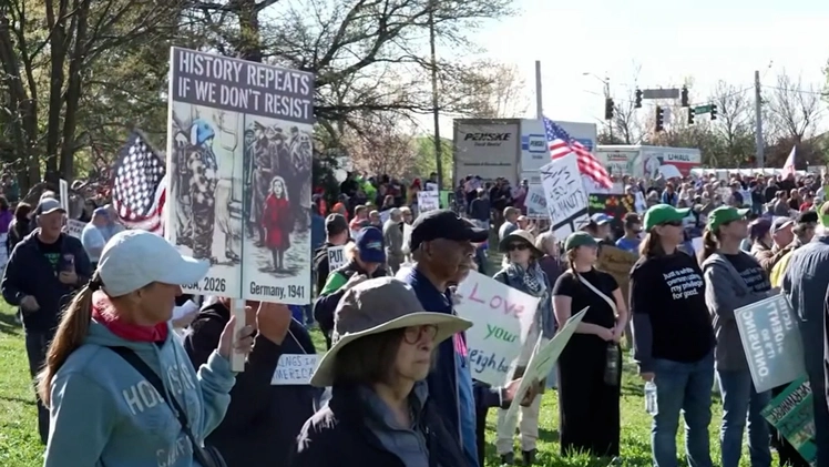 Biểu tình phản đối ông Trump và chiến tranh Iran rầm rộ khắp 50 bang của Mỹ