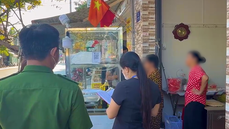 Tạm dừng hoạt động tiệm bánh mì ở Vũng Tàu sau khi nhiều người nhập viện nghi ngộ độc