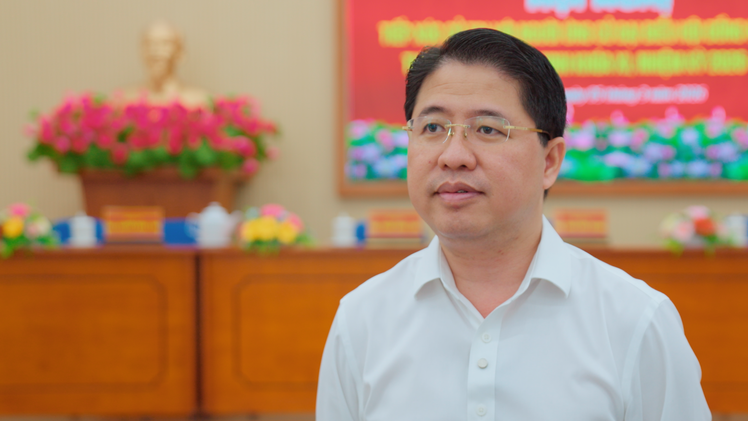 Ông Phạm Hồng Sơn gặp gỡ, tiếp xúc cử tri tại phường Phú Nhuận