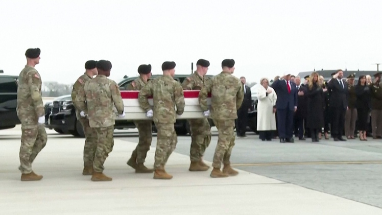 Tổng thống Trump dự lễ tiếp nhận thi hài 6 quân nhân Mỹ tử trận trong chiến sự Trung Đông