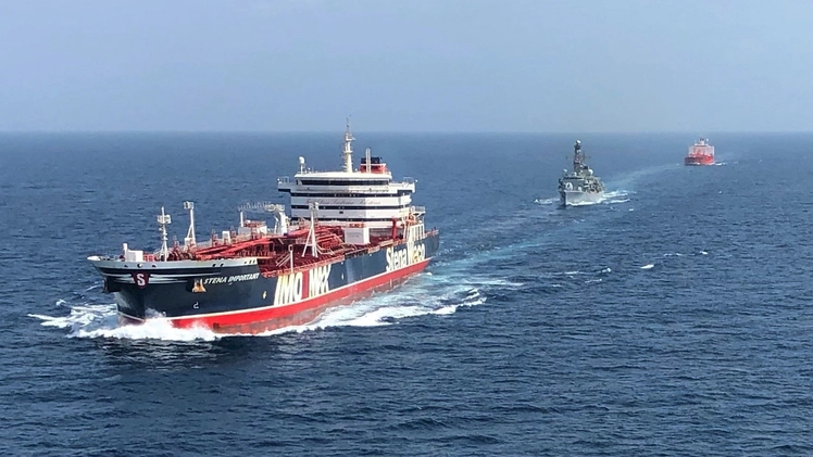 Quân đội Mỹ phong tỏa tất cả các cảng vùng Vịnh của Iran, kiểm soát tàu thuyền ra vào