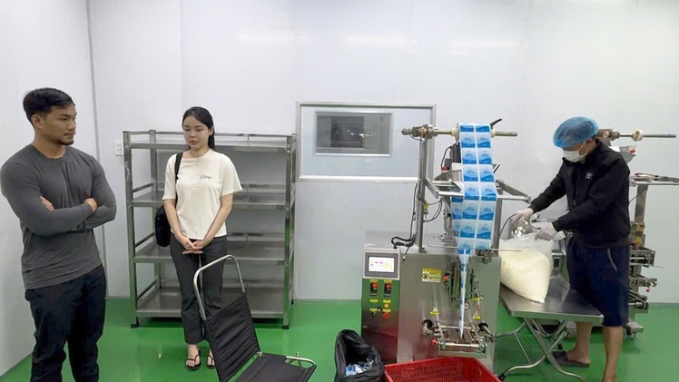 Sản xuất thực phẩm giảm cân Emo’s chứa chất cấm, hai vợ chồng ở TP.HCM bị bắt