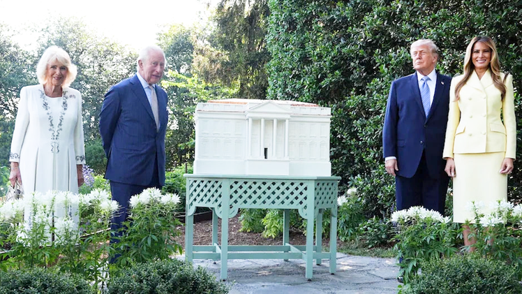 Video ông Trump đưa Vua Charles III đi xem tổ ong trong Nhà Trắng