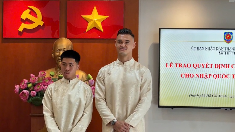 Hai cầu thủ Việt kiều Khoa Ngô và Lê Giang Patrik nhập quốc tịch Việt Nam