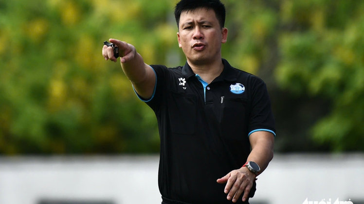 Trọng tài FIFA Hoàng Mạnh Hà: Giải bóng đá Công nhân, viên chức Việt Nam nâng tầm bóng đá phong trào
