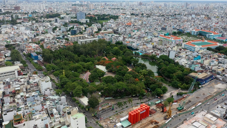 Công viên Lê Thị Riêng, không gian xanh mang dấu tích lịch sử