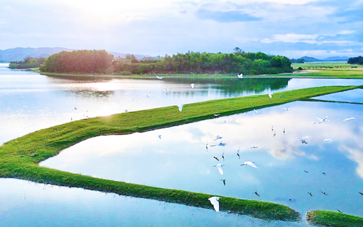 A close-up look at picture-perfect An Khe Lagoon in central Vietnam