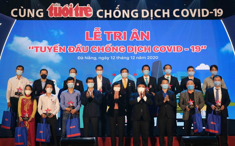 Biết ơn chiến sĩ tuyến đầu chống dịch ở miền Trung